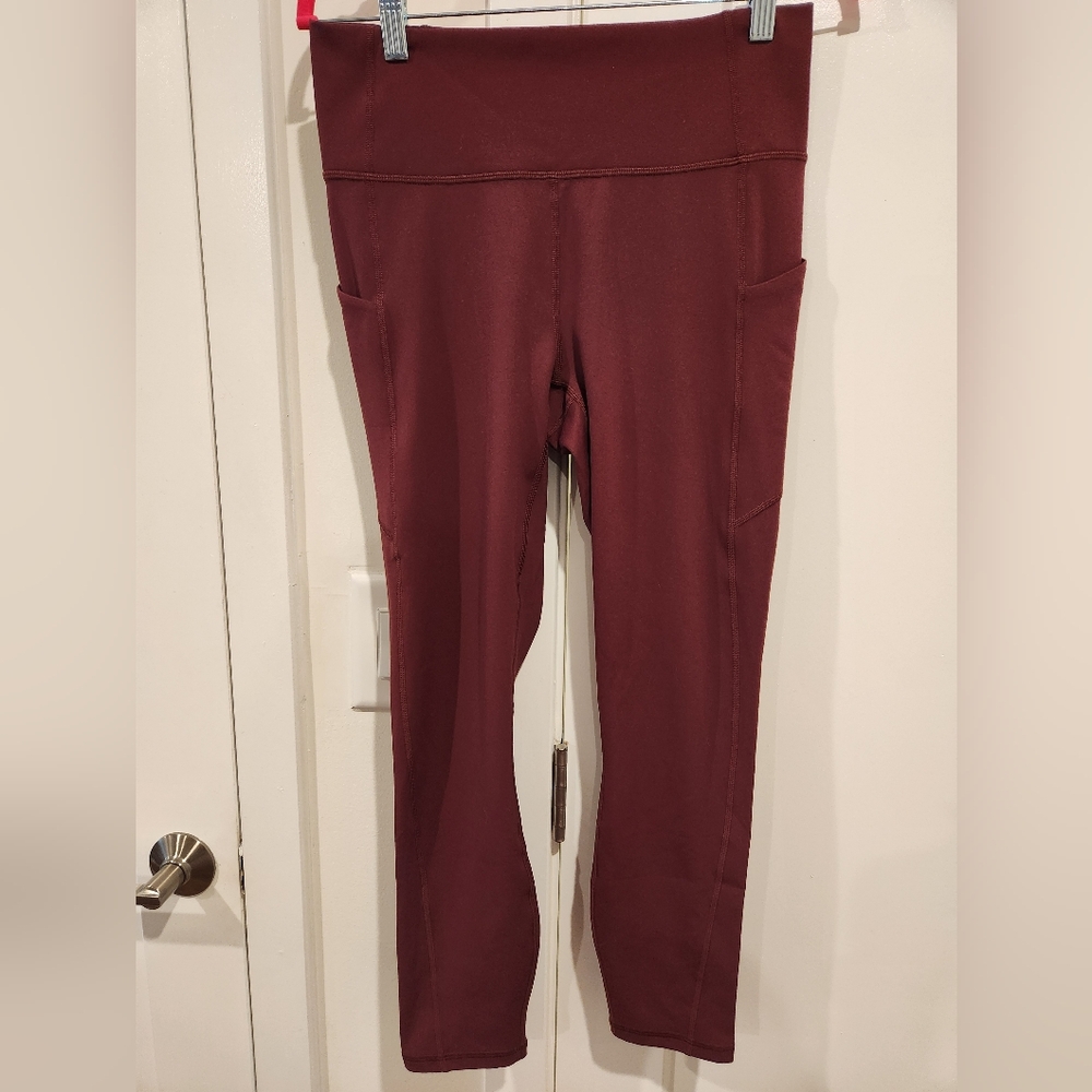 Fabletics Oasis High-Waisted 7/8 Length Leggings